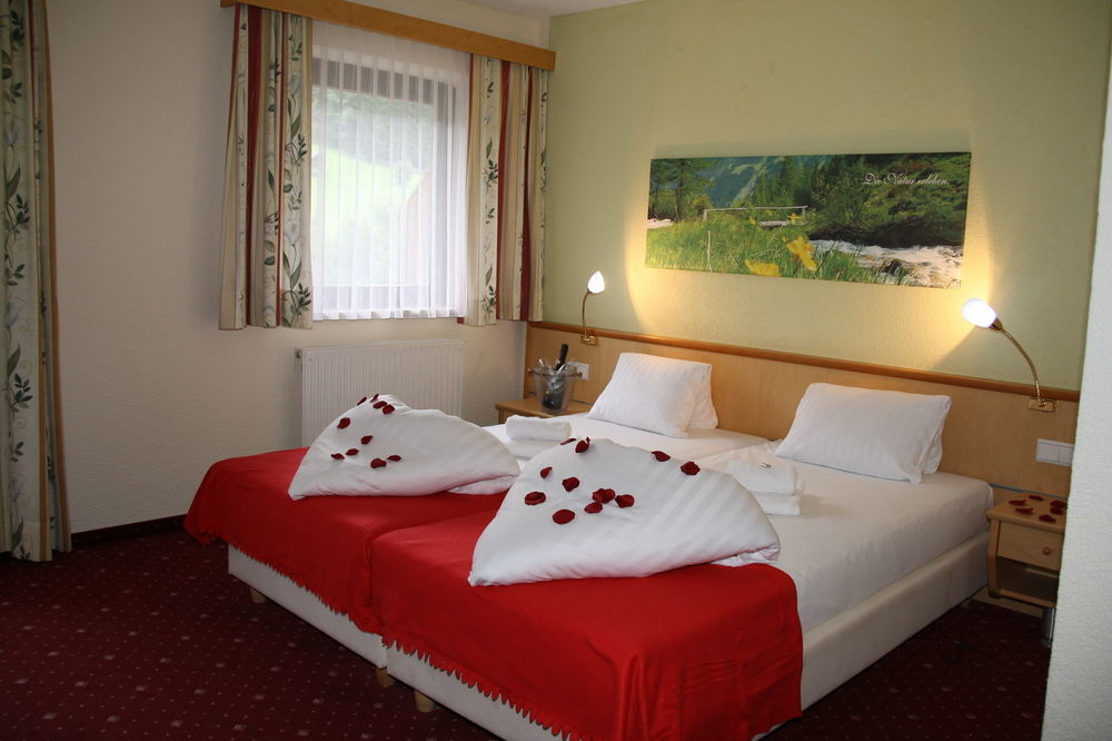 Hotel Wiesenhof Мидерс Екстериор снимка