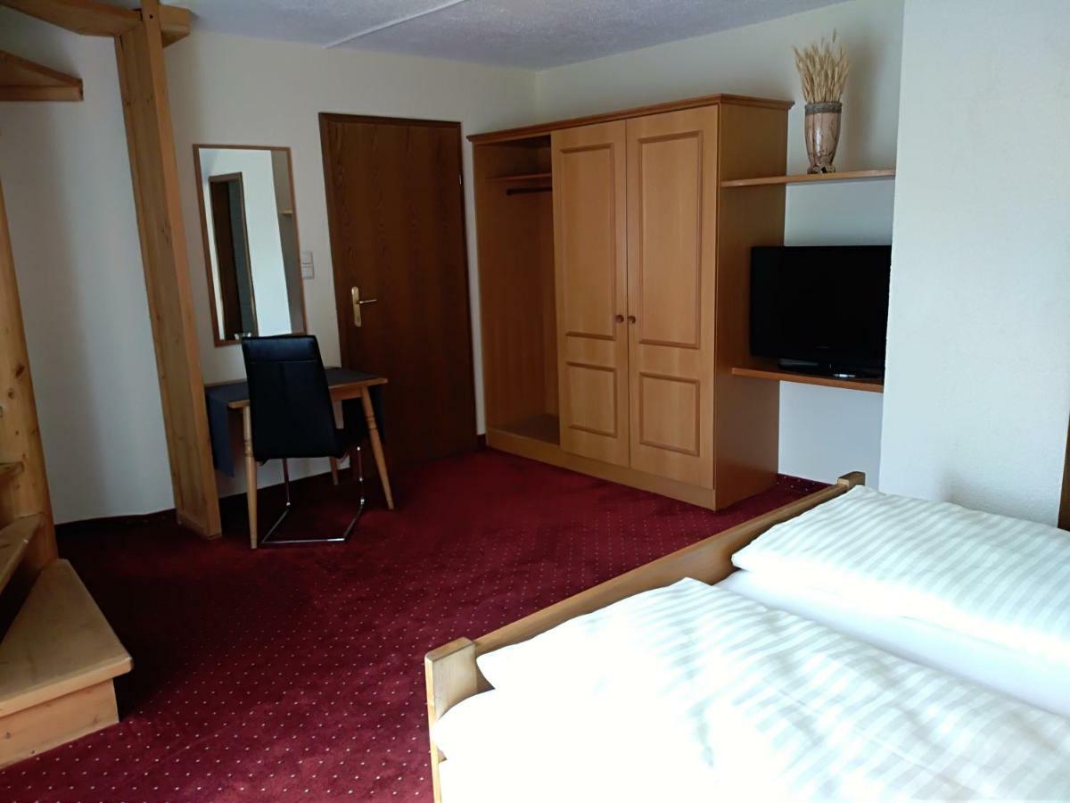 Hotel Wiesenhof Мидерс Екстериор снимка